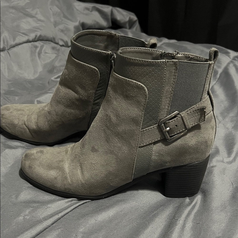 Grey suede Ankle Boots with Buckle
